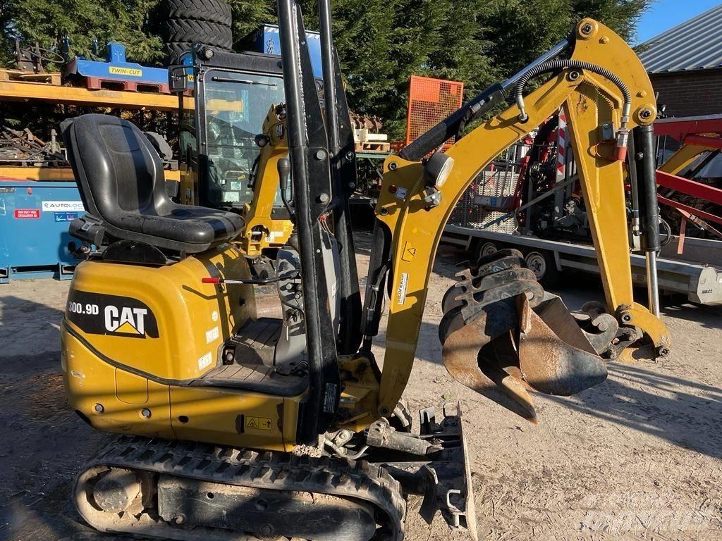 CAT 300.9 D 소형 굴삭기 7톤 미만