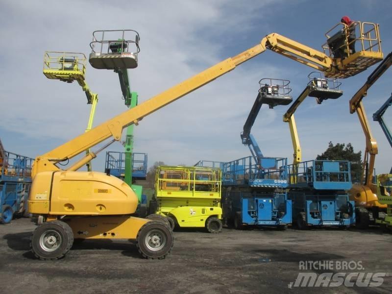 JLG 460 SJ 견인식 전동이동 리프트