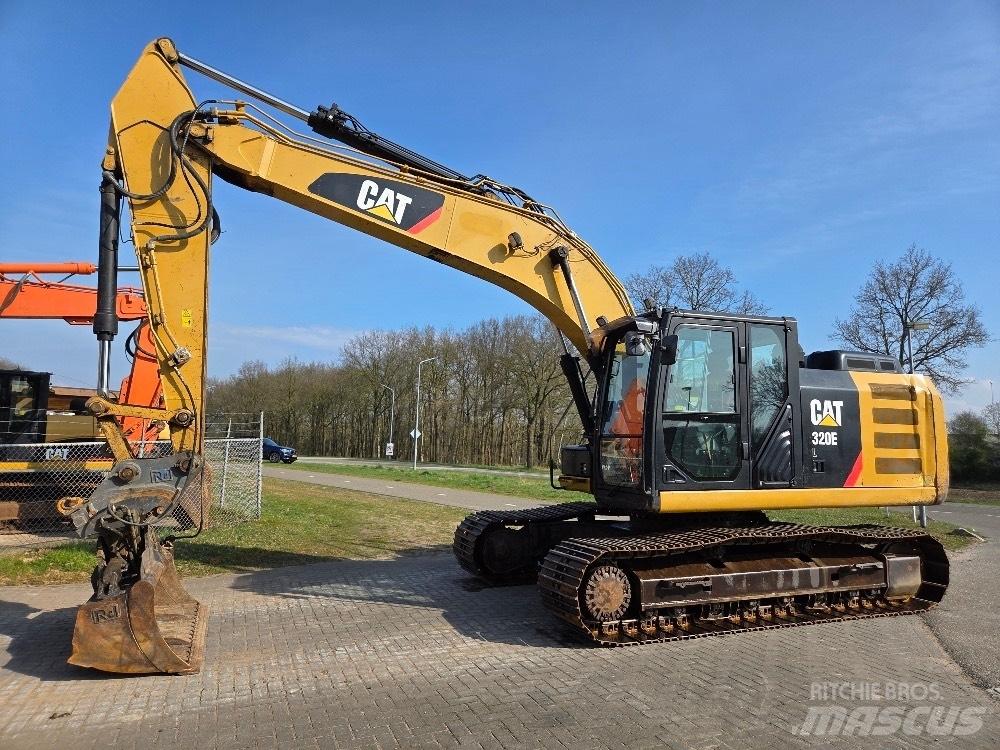 CAT 320EL 대형 굴삭기 29톤 이상