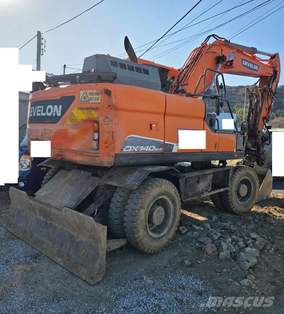 Doosan DX140W-5  휠 굴삭기