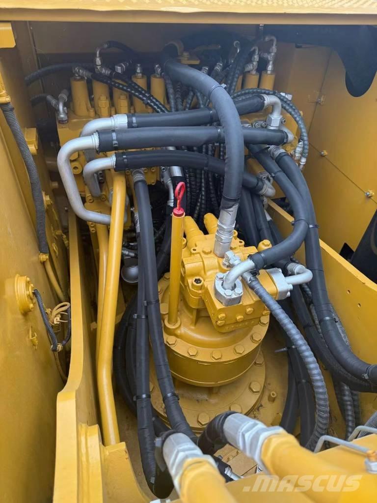 CAT 320 D 대형 굴삭기 29톤 이상