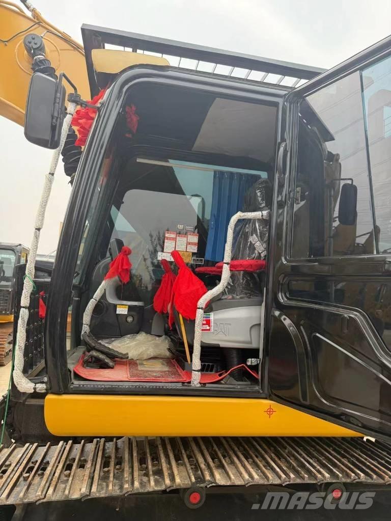 CAT 320 D 대형 굴삭기 29톤 이상