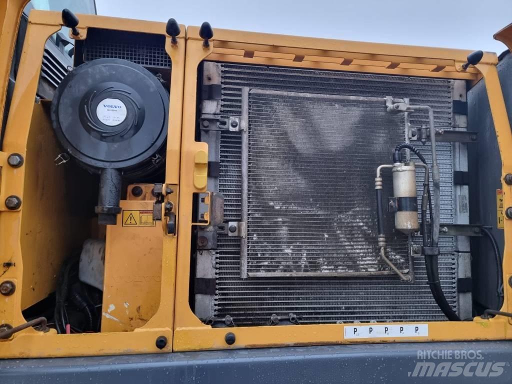 Volvo EW160 C Ii  휠 굴삭기