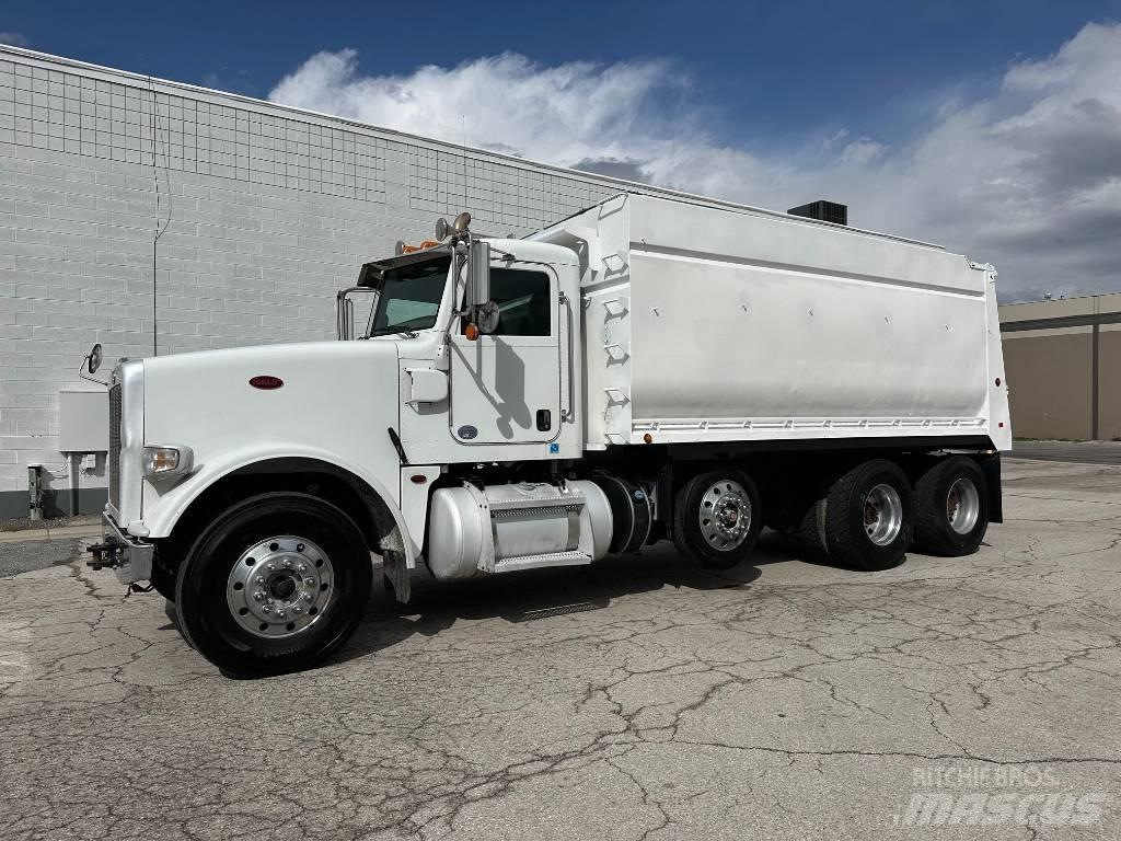 Peterbilt 367 덤프 트럭