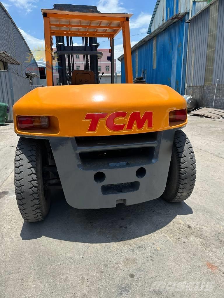 TCM FD 100 디젤 지게차