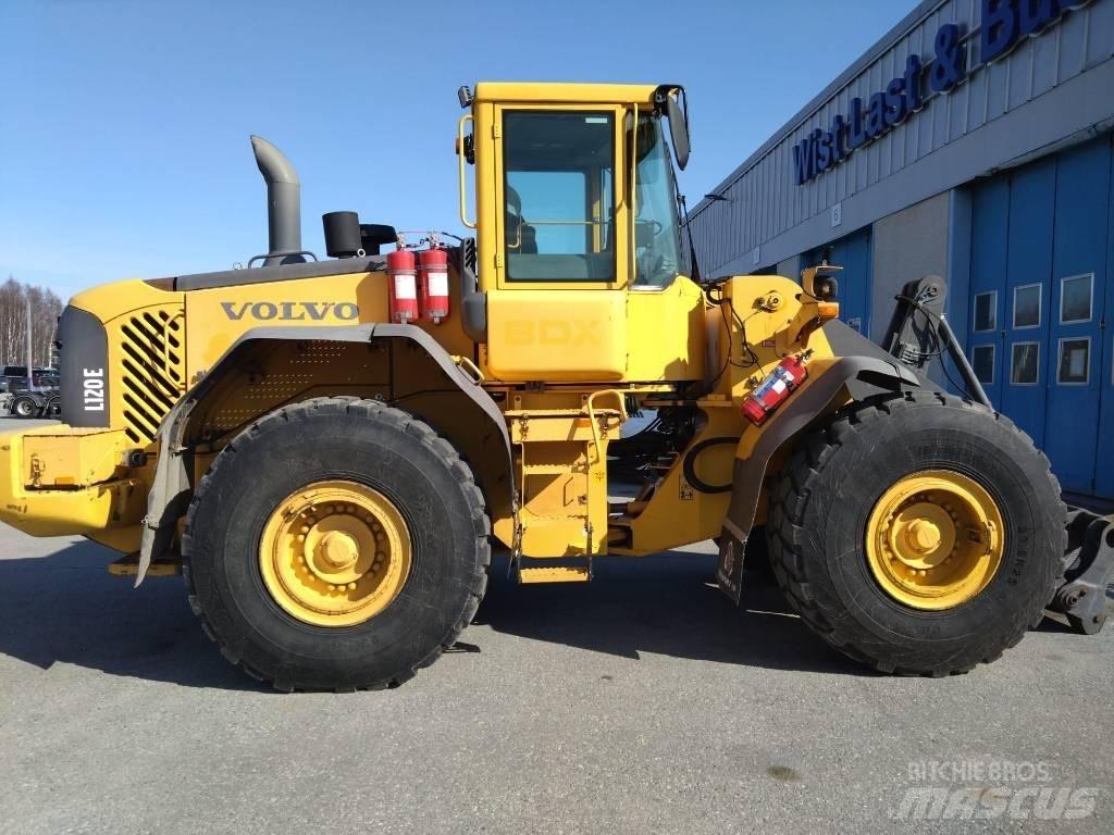 Volvo L 120 E  휠로우더