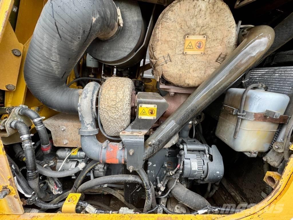 Komatsu D 65 WX-16 크롤러 도저