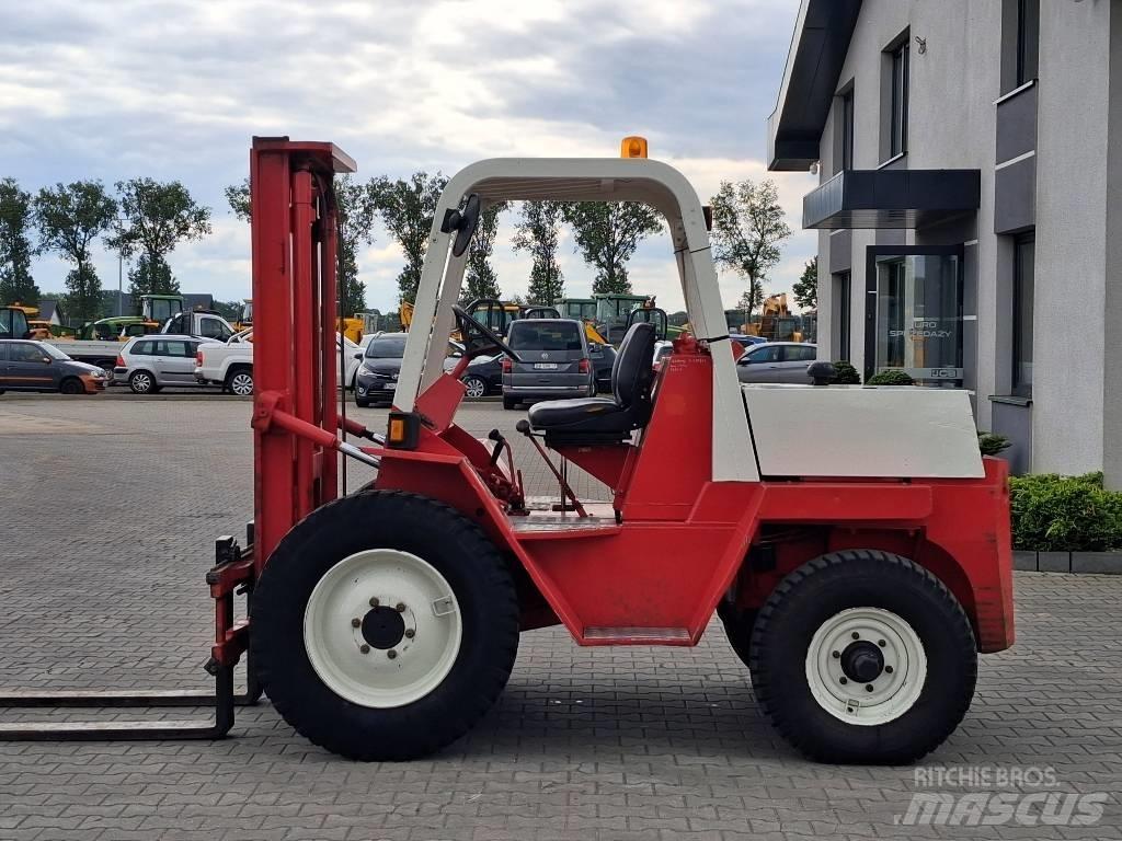 Manitou MC 25 험지용 트럭