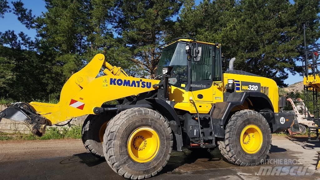 Komatsu WA320-8E0  휠로우더
