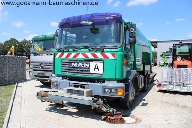 MAN M32 청소 트럭