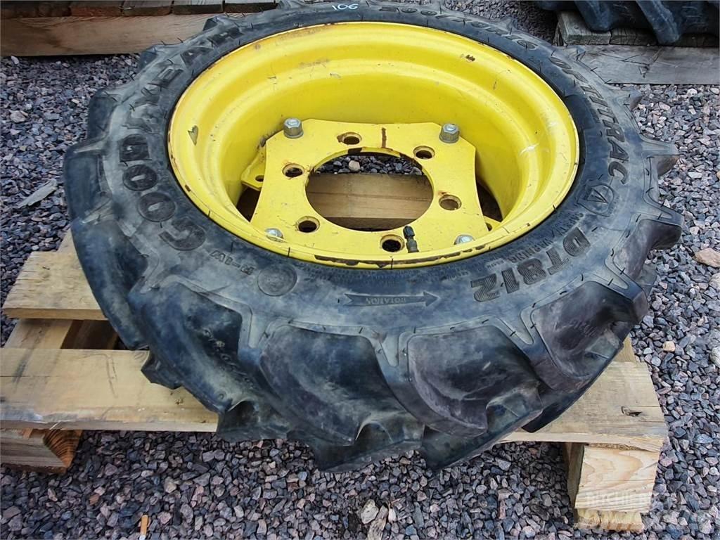 Goodyear 200/70R16 타이어, 휠 및 림