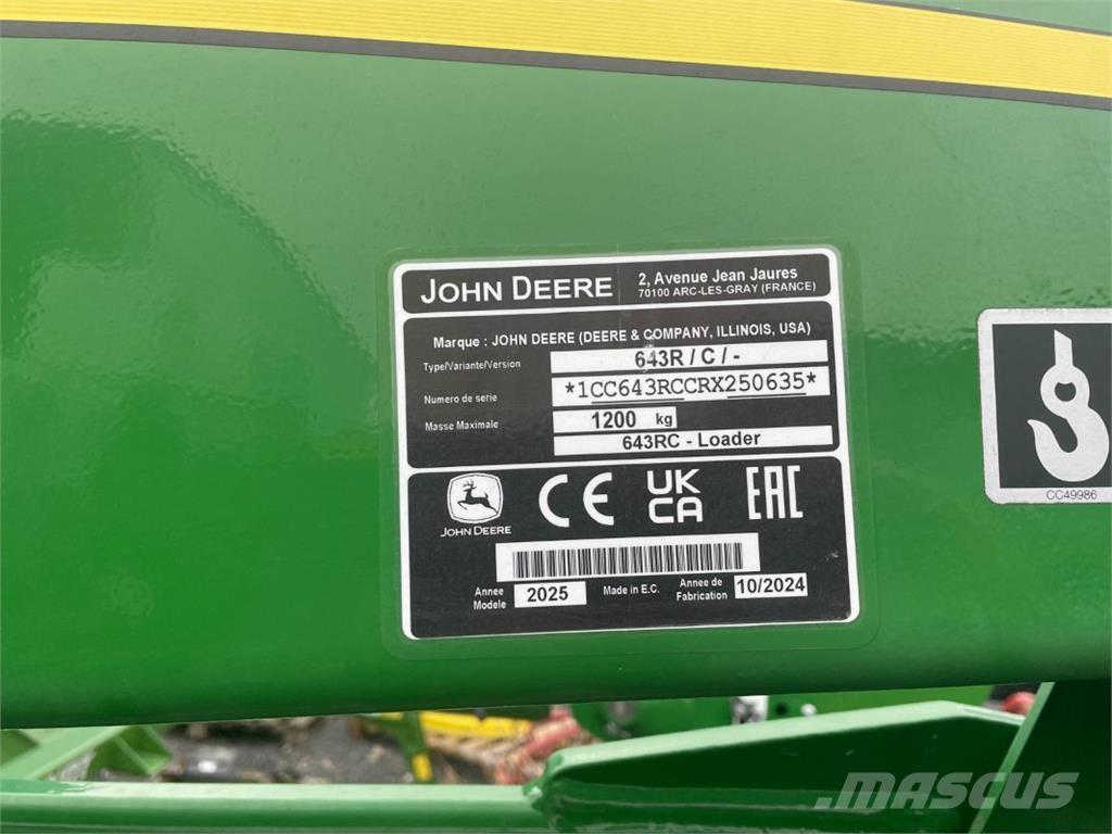 John Deere 643R 프론트 로더 및 굴착기