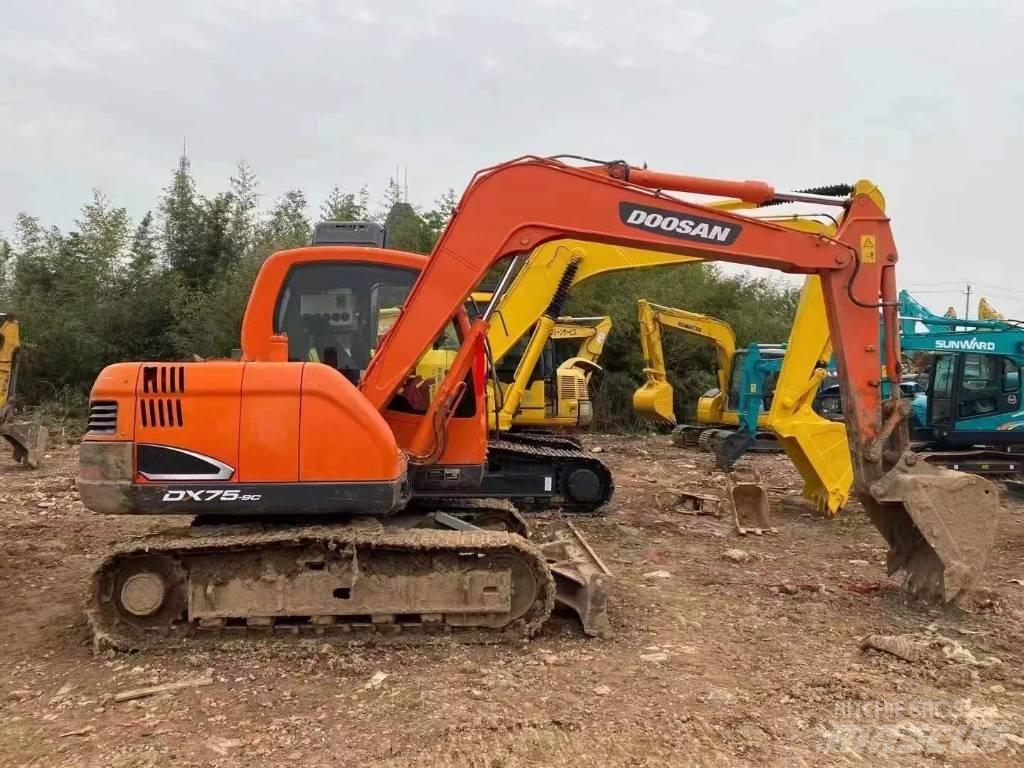 Doosan DX 75-9 C 대형 굴삭기 29톤 이상