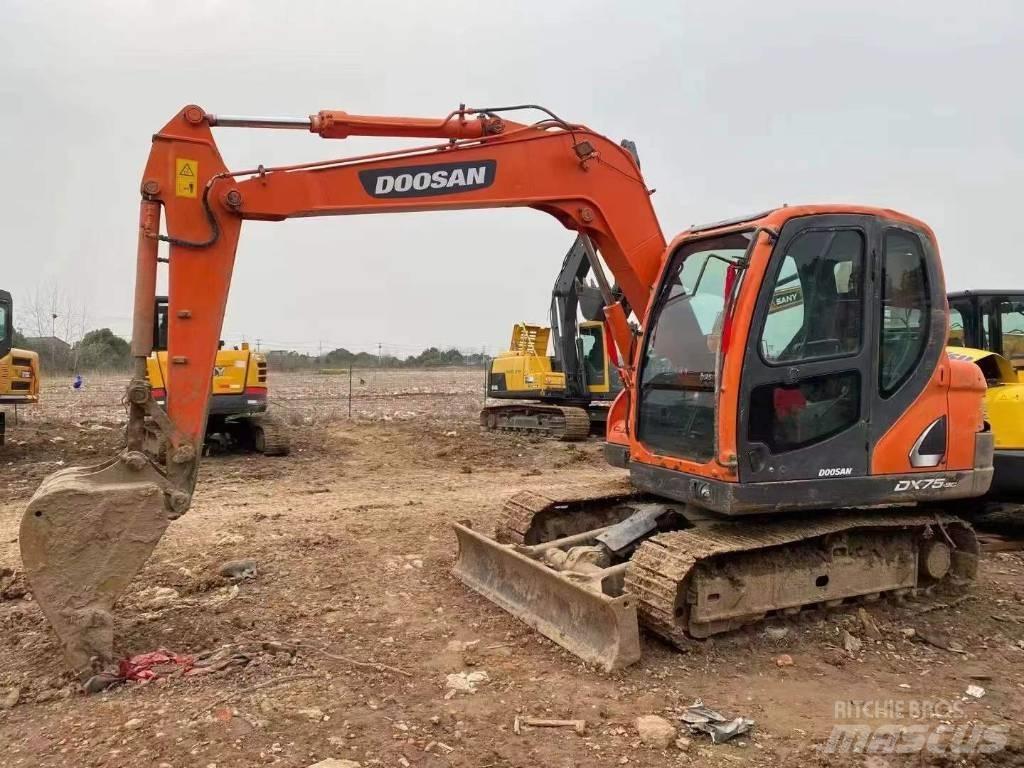 Doosan DX 75-9 C 대형 굴삭기 29톤 이상