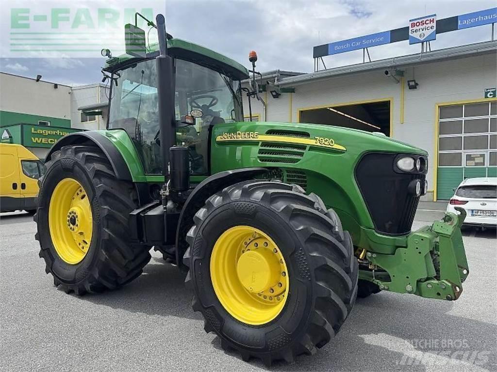 John Deere 7920 트랙터
