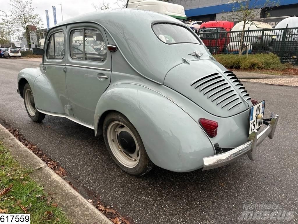 Renault ? 4CV 자동차