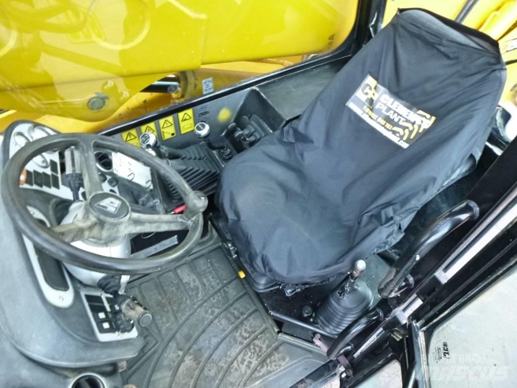 JCB 535-125 텔러 핸들러