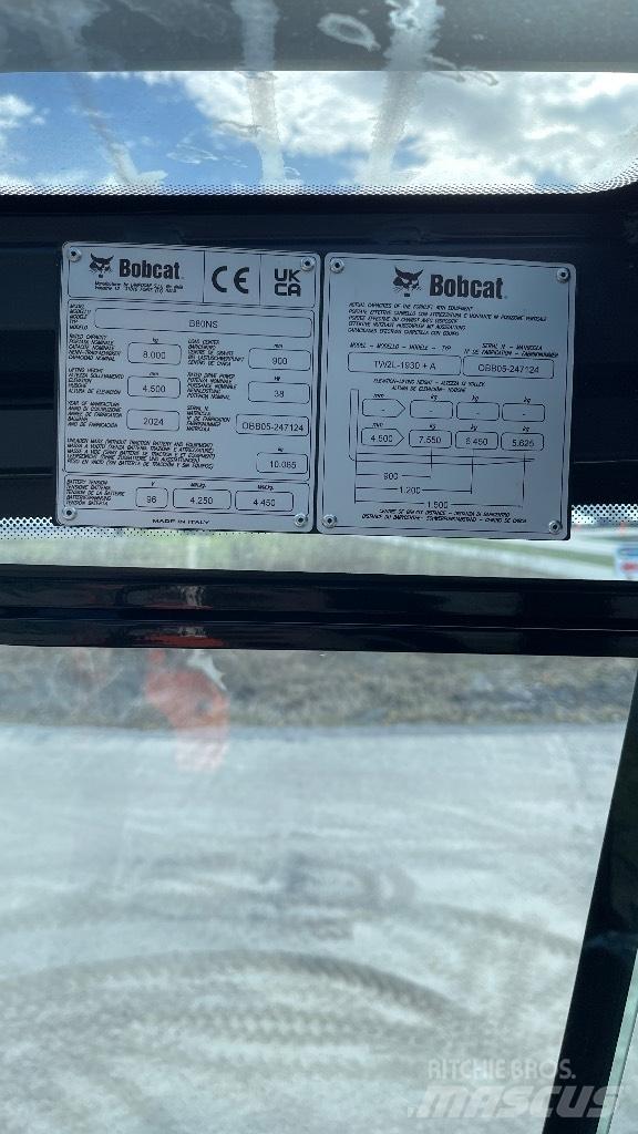 Bobcat B80NS 전동 지게차