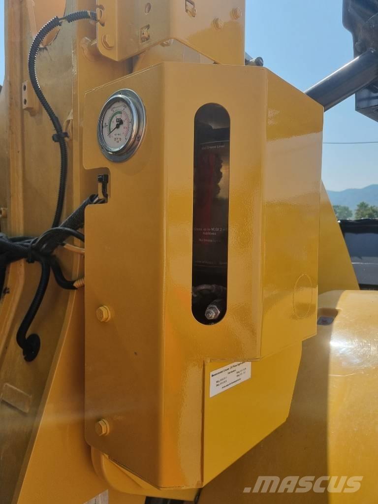 CAT 938 M  휠로우더