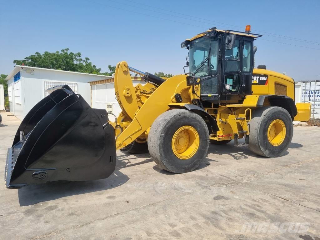 CAT 938 M  휠로우더