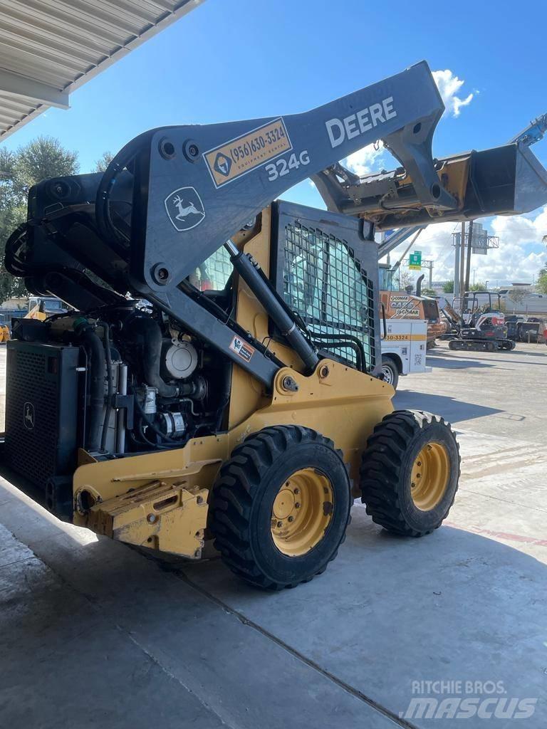 John Deere 324G  스키드로더
