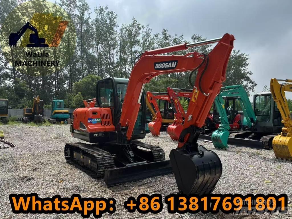 Doosan DX 60 소형 굴삭기 7톤 미만