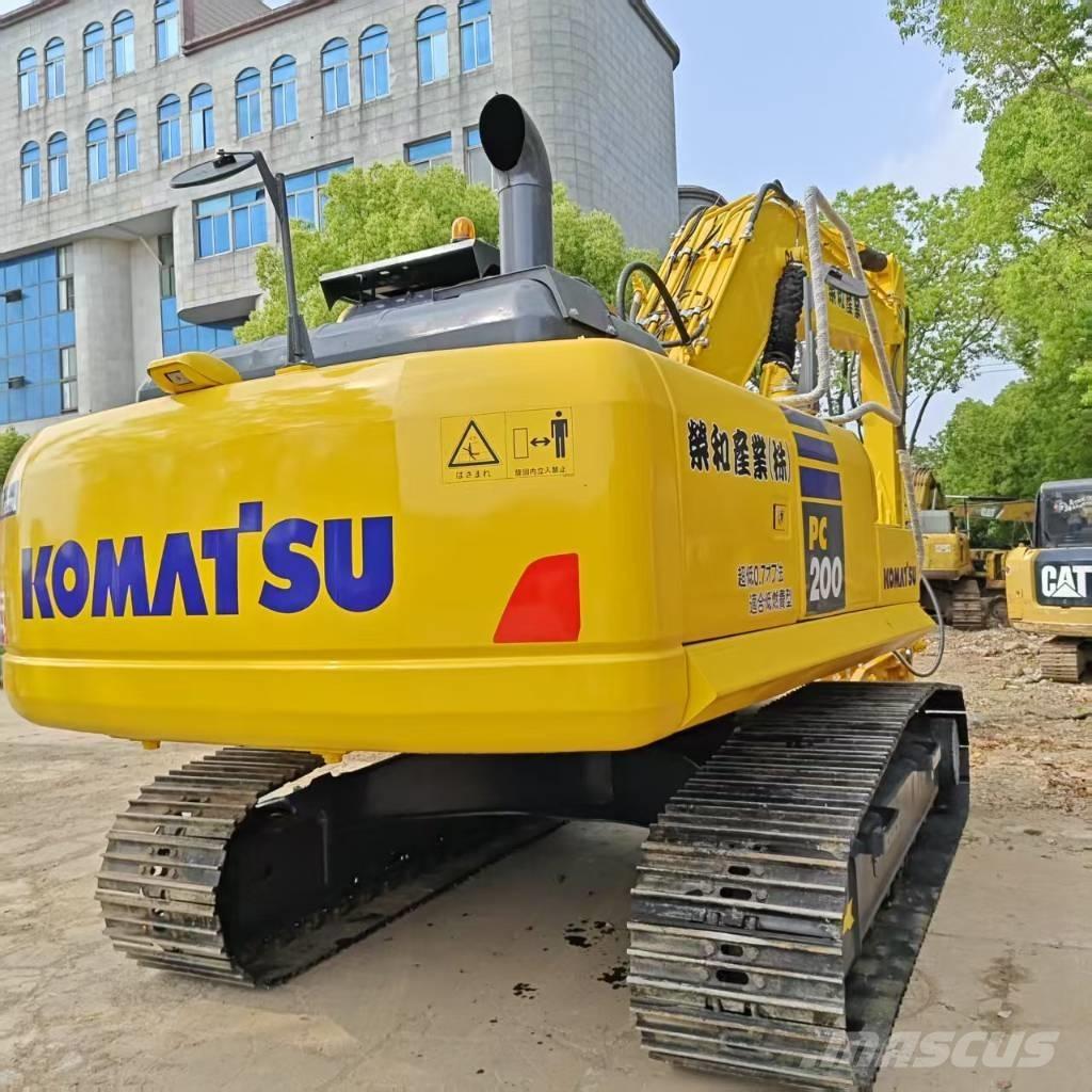 Komatsu PC 200-8 대형 굴삭기 29톤 이상