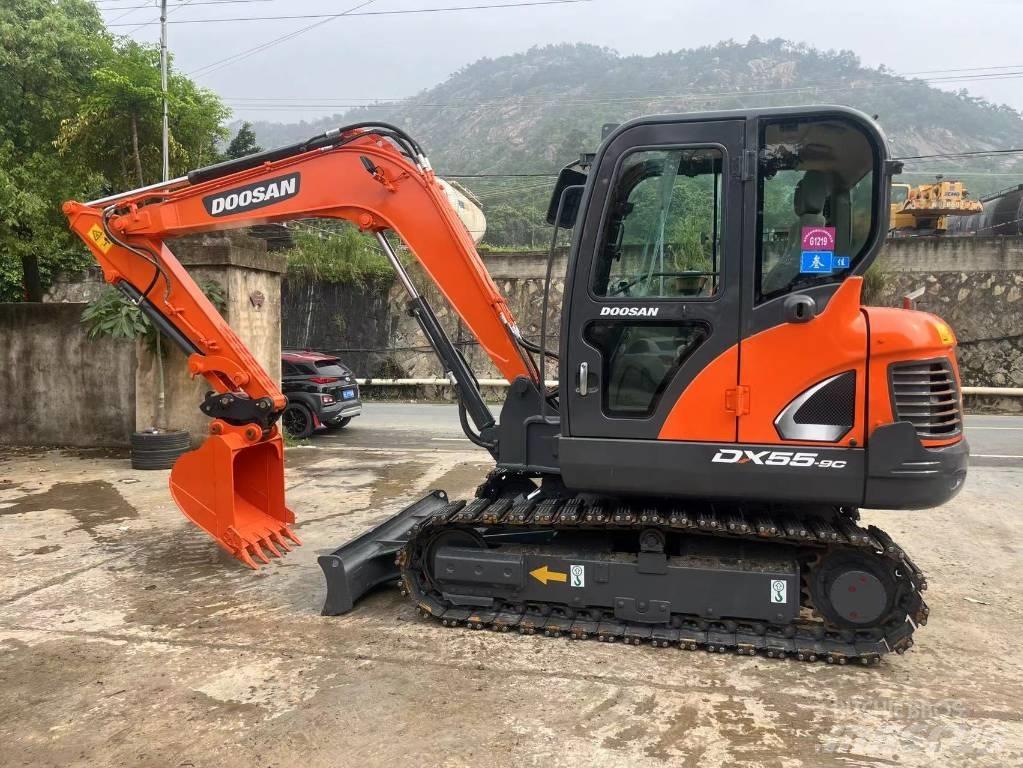 Doosan DX55-9C 소형 굴삭기 7톤 미만