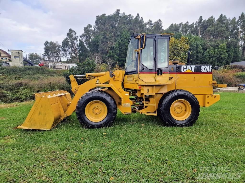 CAT 924F  휠로우더
