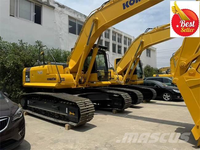 Komatsu PC 220 대형 굴삭기 29톤 이상