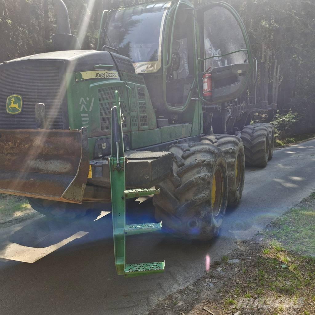 John Deere 1210 G 원목 포워더