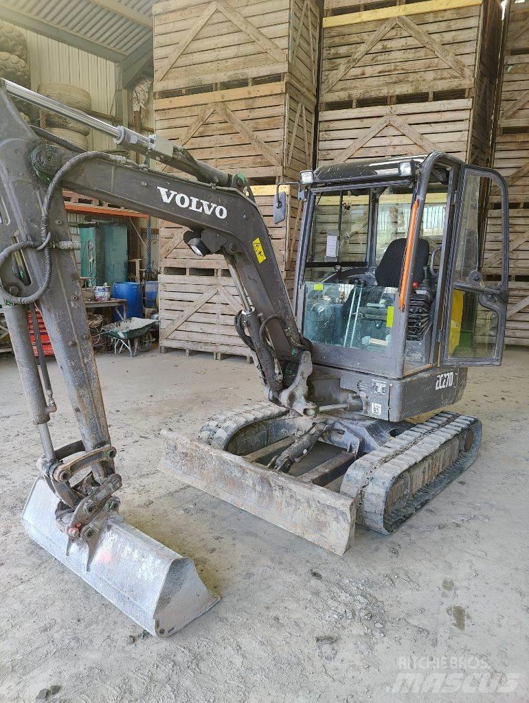 Volvo EC 27 D 소형 굴삭기 7톤 미만