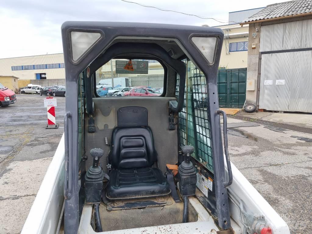 Bobcat S 100  스키드로더