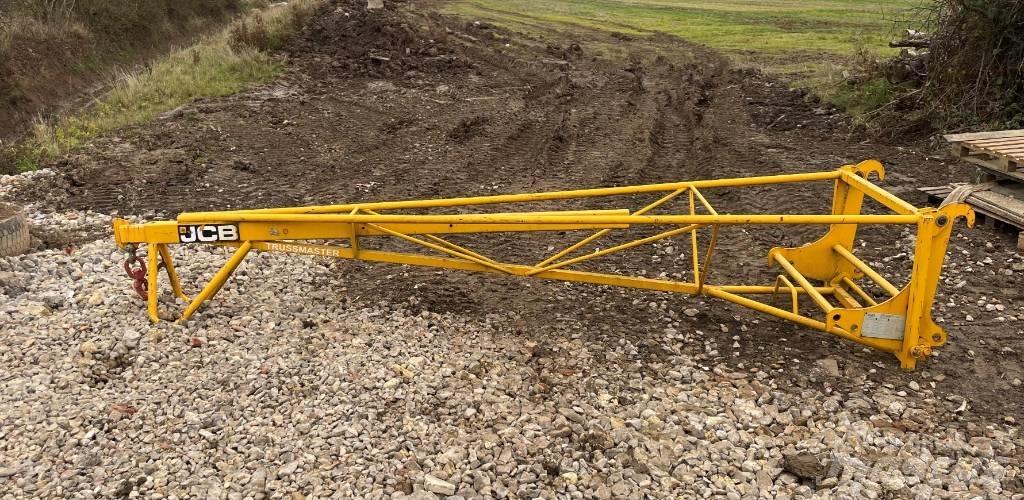 JCB Trussmaster 텔러 핸들러