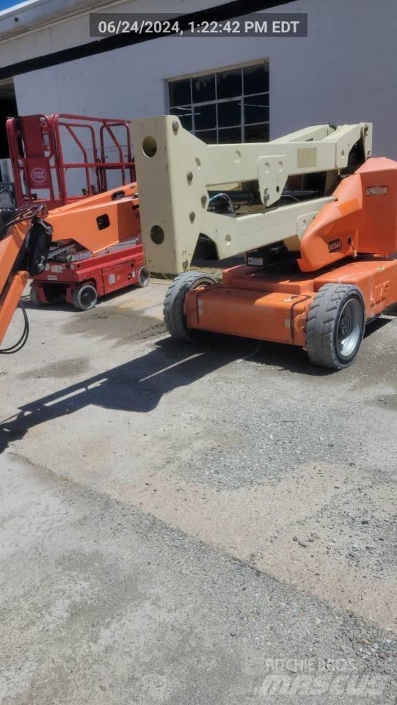JLG E 450 AJ 관절형 전동이동 리프트