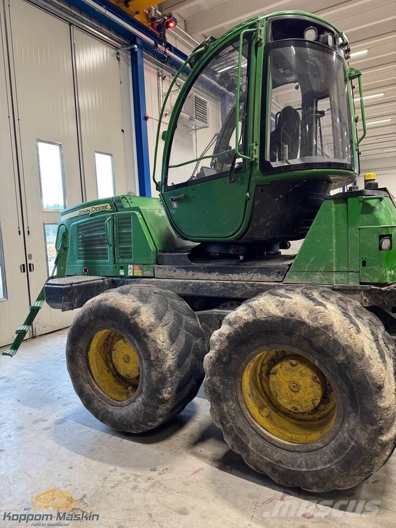 John Deere 1210E 원목 포워더