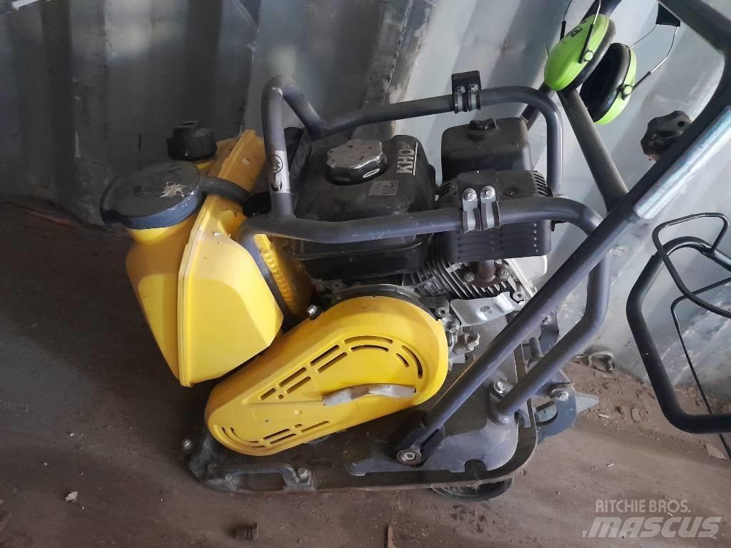 Atlas Copco LF 75 진동롤러