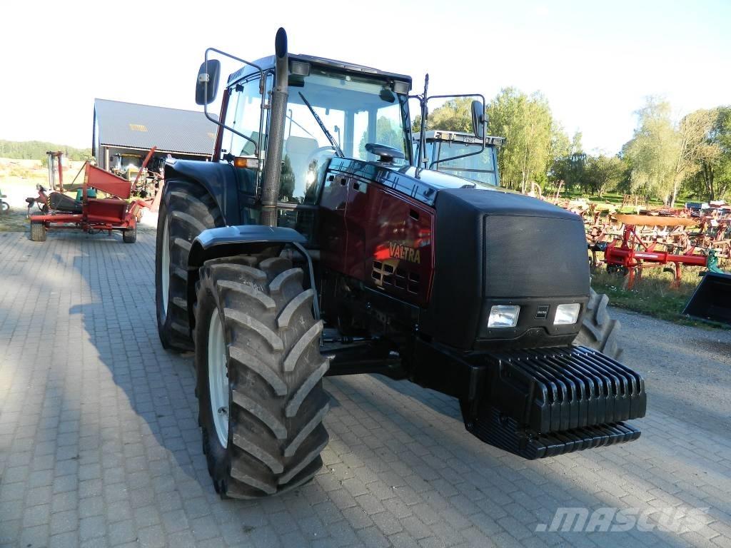 Valtra 8550 트랙터