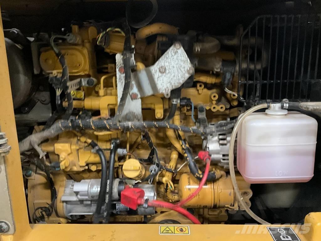 CAT 308 CR 중형굴삭기 7톤-28톤