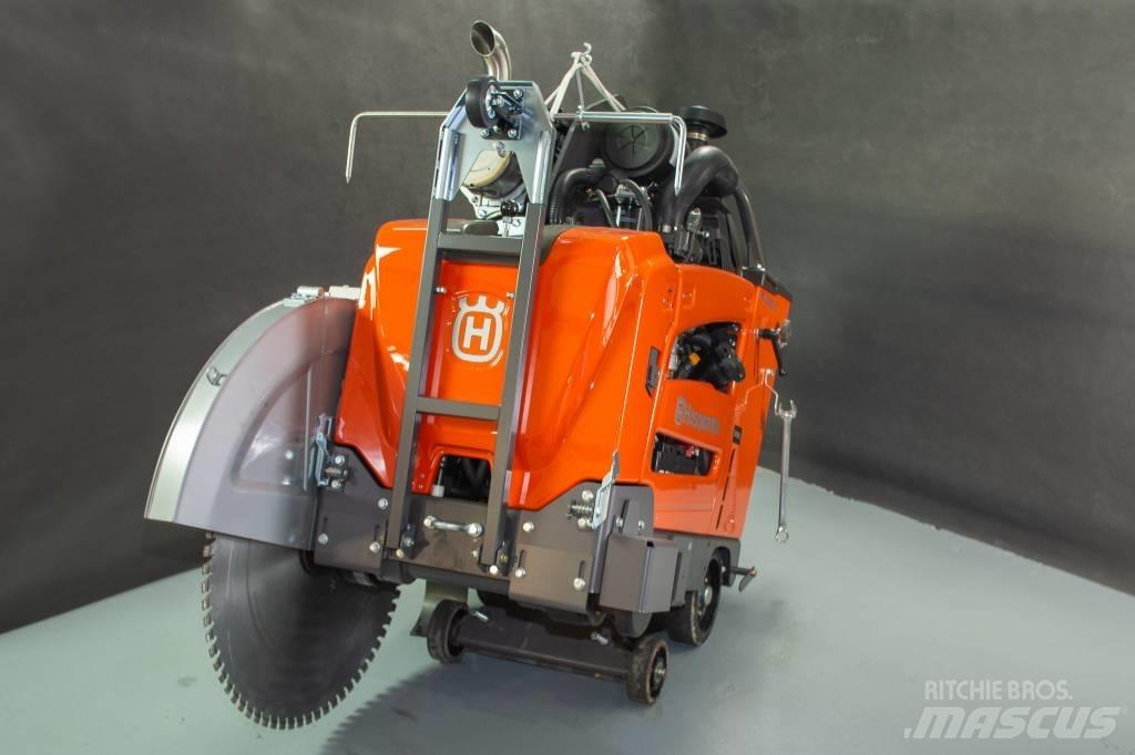Husqvarna FS5000D 암석 및 콘크리트 절단기