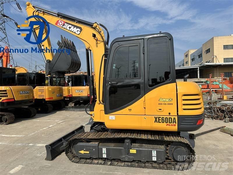 XCMG XE 60 DA 소형 굴삭기 7톤 미만