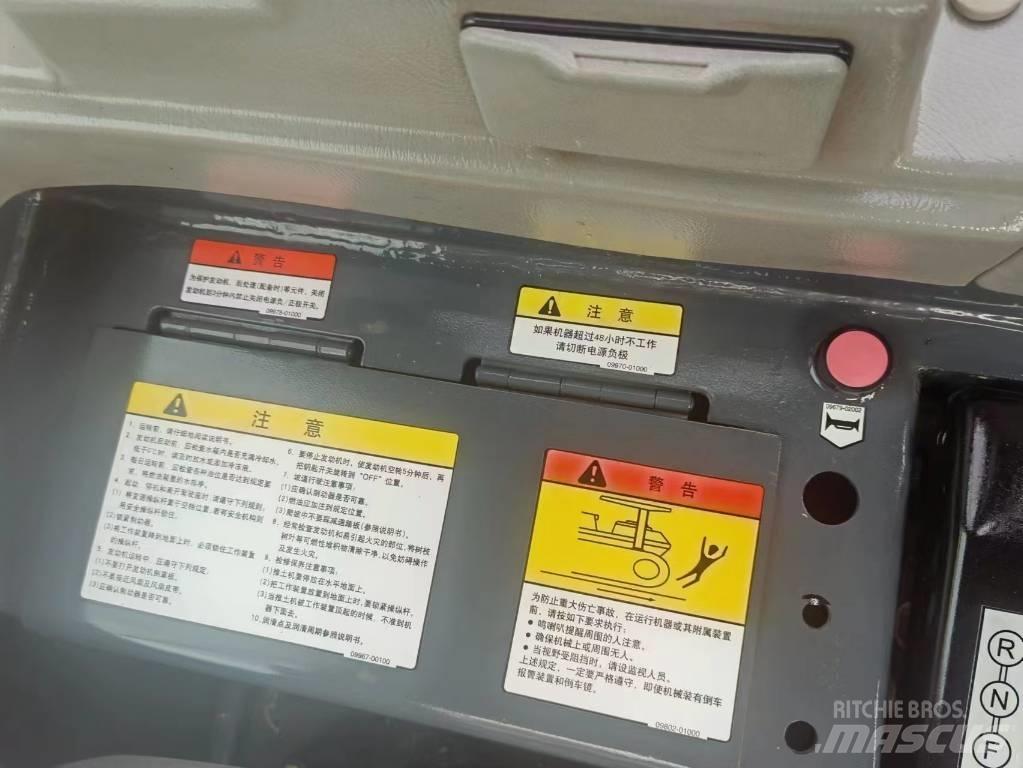 Shantui SD 16 크롤러 도저