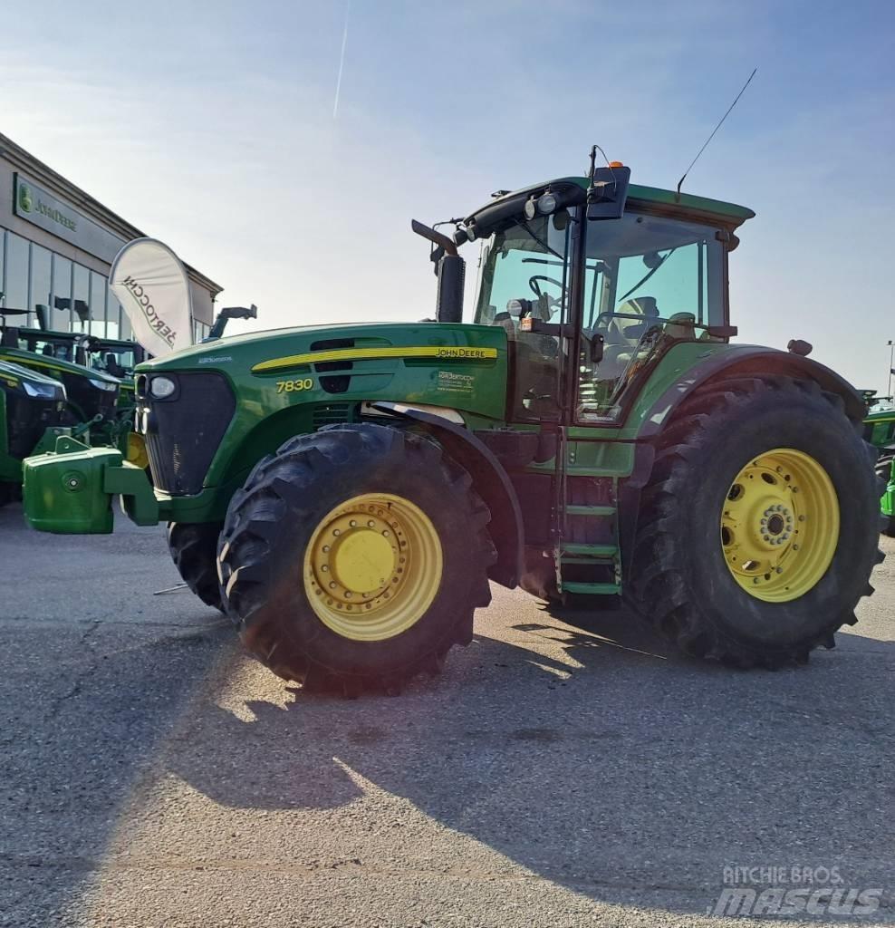 John Deere 7830 트랙터