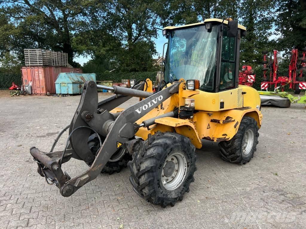Volvo L 30 B  휠로우더