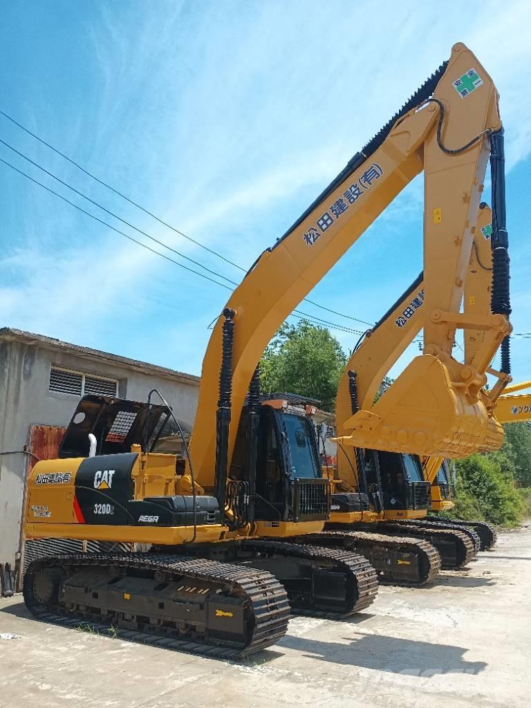 CAT 320D2L 대형 굴삭기 29톤 이상