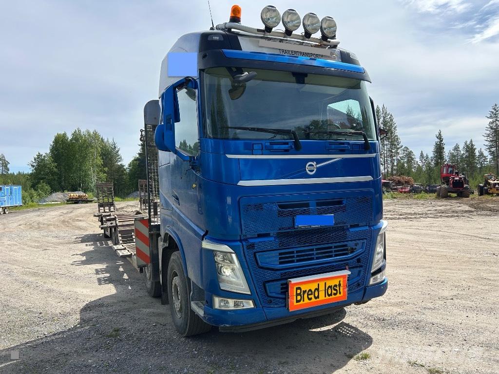 Volvo FH 500 산림 기계 운반 트럭