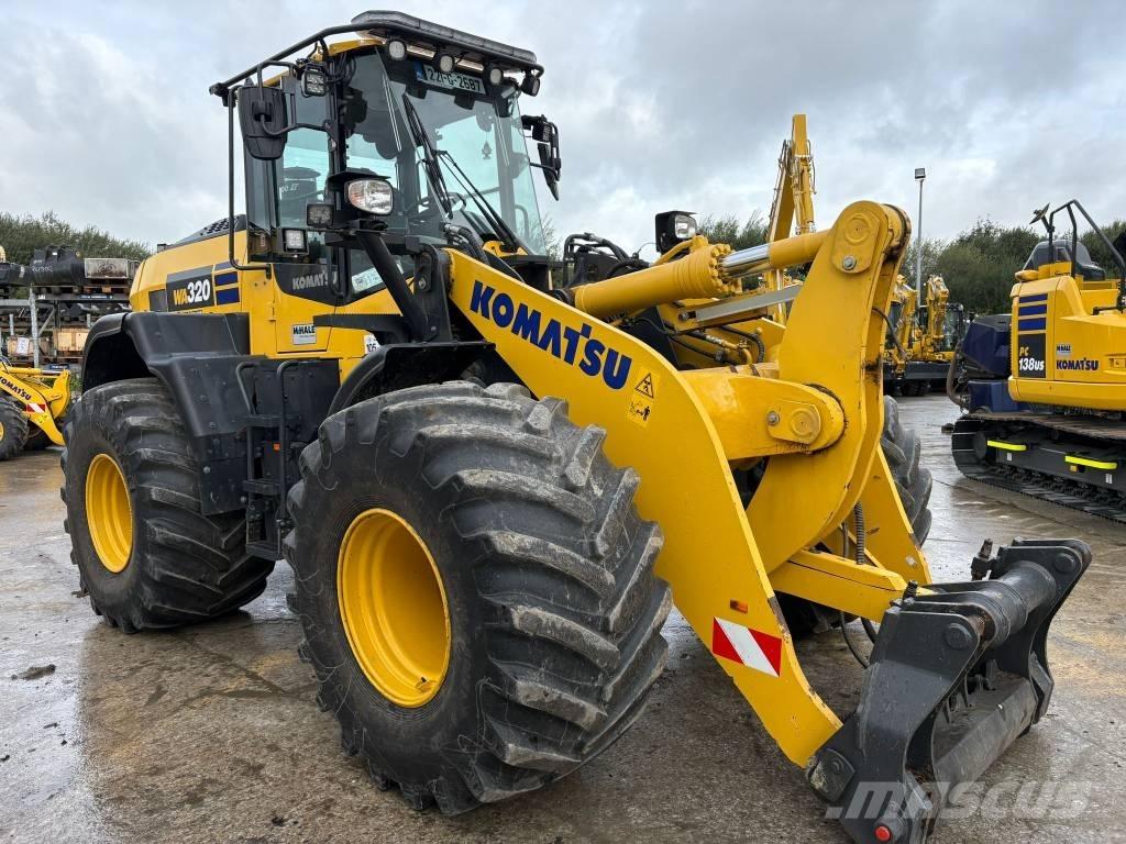 Komatsu WA320-8  휠로우더