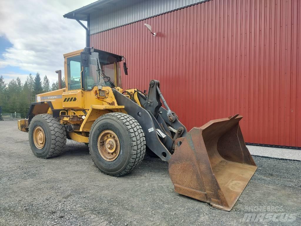 Volvo L90C  휠로우더