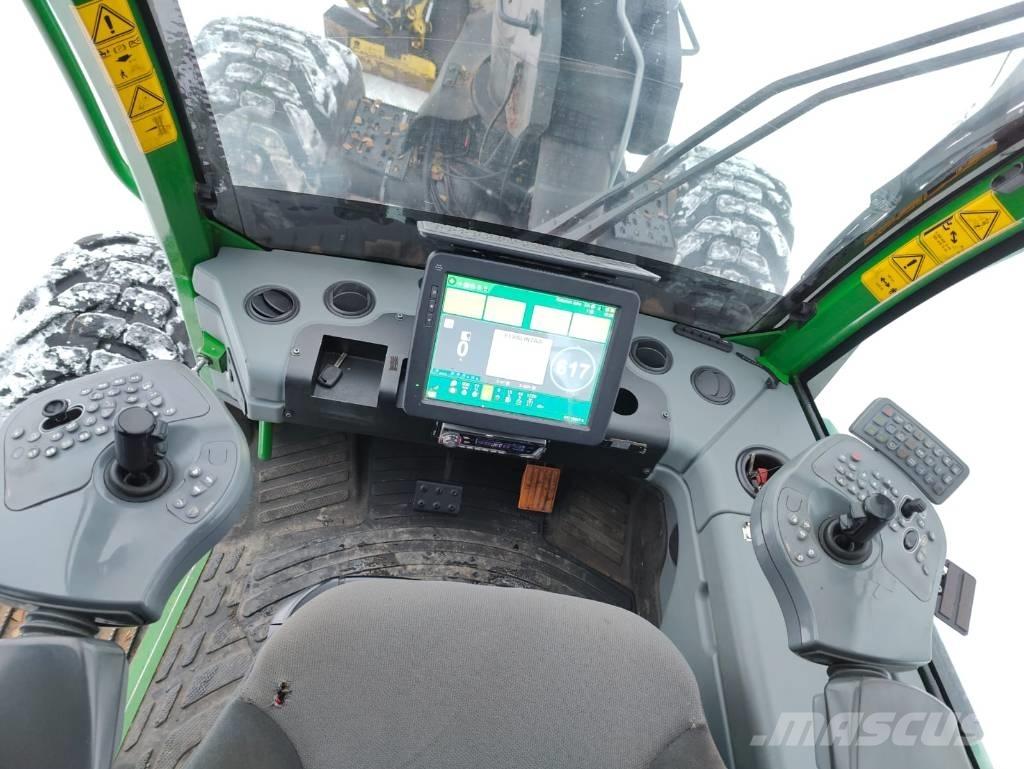 John Deere 1270 G 원목 하베스터
