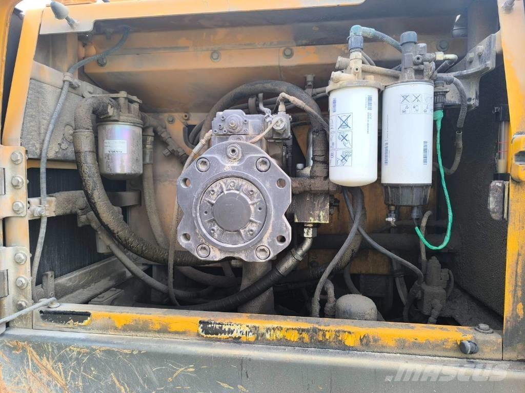 Volvo EC460CL 대형 굴삭기 29톤 이상